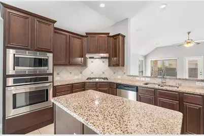 4905 Westlake Drive, Garland, TX 75043 - Photo 14