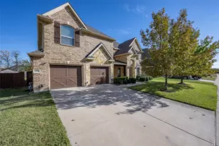 604 Cody Ln, Mansfield, TX 76063 - Photo 2