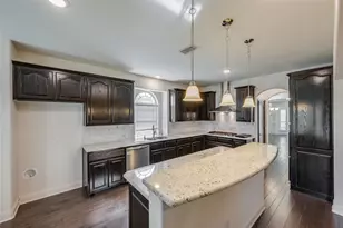 604 Cody Ln, Mansfield, TX 76063 - Photo 12