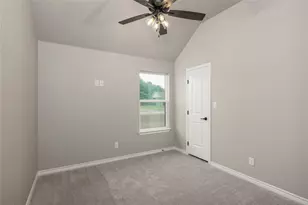1607 W College St, Jacksboro, TX 76458 - Photo 20