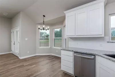 1607 W College Street, Jacksboro, TX 76458 - Photo 14