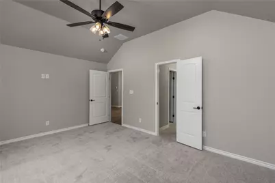 1607 W College Street, Jacksboro, TX 76458 - Photo 16