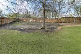 8236 Loar Ct, Fort Worth, TX 76126 - Photo 34