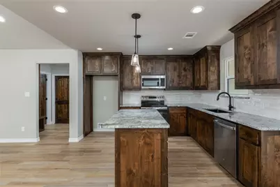 232 Prairie Street, Jacksboro, TX 76458 - Photo 14