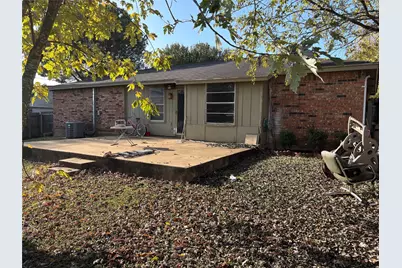 1411 Clearfield Drive, Cleburne, TX 76033 - Photo 4