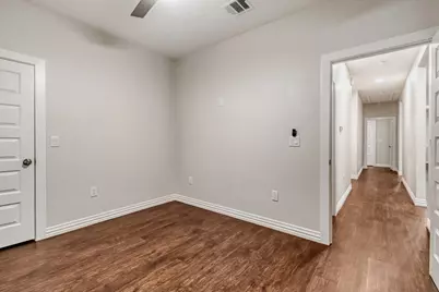 713 S Willomet Avenue, Dallas, TX 75208 - Photo 14