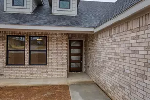 210 Prairie St, Jacksboro, TX 76458 - Photo 4