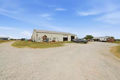 9510 Swafford Road, Justin, TX 76247 - Photo 14