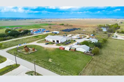 9510 Swafford Road, Justin, TX 76247 - Photo 4