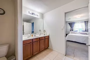 740 Lazy Crest Dr, Fort Worth, TX 76140 - Photo 4