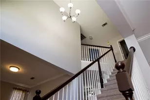 2021 Reddenson Dr, Carrollton, TX 75010 - Photo 4