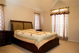 2021 Reddenson Dr, Carrollton, TX 75010 - Photo 18