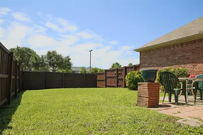 2021 Reddenson Drive, Carrollton, TX 75010 - Photo 34