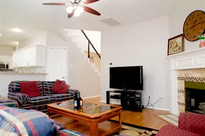 2021 Reddenson Drive, Carrollton, TX 75010 - Photo 16