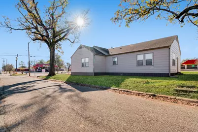 1249 Lamar Avenue, Paris, TX 75460 - Photo 2