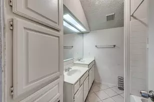 803 Canary Ln, Mansfield, TX 76063 - Photo 16