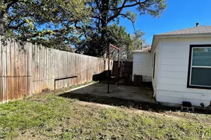 2203 Fowler Dr, Denton, TX 76209 - Photo 14