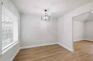 230 E Johnson St, Denison, TX 75021 - Photo 12