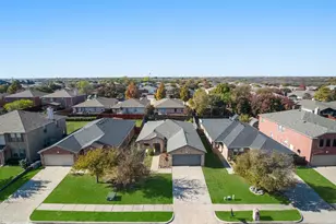 1624 Lionheart Dr, Little Elm, TX 75036 - Photo 30