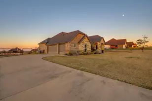 7320 Spring Ranch Ct, Godley, TX 76044 - Photo 36