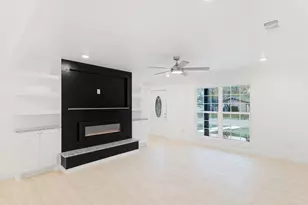 916 Kelley Dr, Everman, TX 76140 - Photo 4