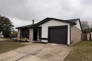 831 Netherland Dr, Arlington, TX 76017 - Photo 2