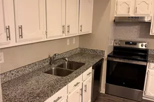 831 Netherland Dr, Arlington, TX 76017 - Photo 8