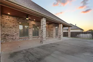 920 Joe Boy Ct, DeSoto, TX 75115 - Photo 34
