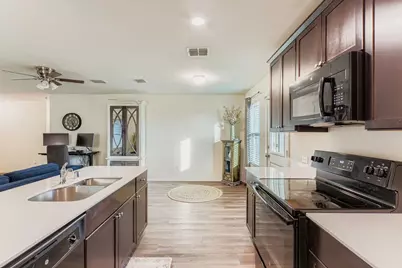 9238 Summerlee Street, Dallas, TX 75227 - Photo 6