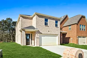 9020 Creek Run Rd, Fort Worth, TX 76120 - Photo 2