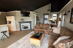 154 Yosemite Dr, Whitney, TX 76692 - Photo 2