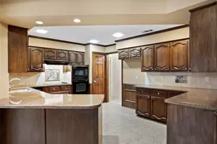 3201 Greenleaf Ct, Garland, TX 75044 - Photo 16