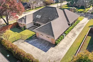 3201 Greenleaf Ct, Garland, TX 75044 - Photo 34