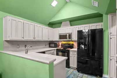 4922 Canberra Lane, Arlington, TX 76017 - Photo 2