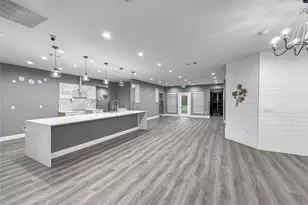 2402 Country Valley Rd, Garland, TX 75041 - Photo 12