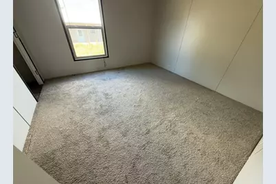 221 Farmhouse Road, Springtown, TX 76082 - Photo 22