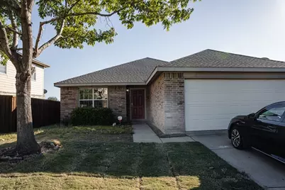 5760 Mountain Stream Trail, Fort Worth, TX 76244 - Photo 1