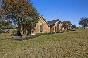 1821 Montauk Way, DeSoto, TX 75115 - Photo 2