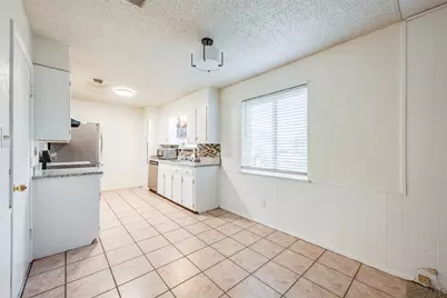 3501 Richardson Court W, Fort Worth, TX 76119 - Photo 12