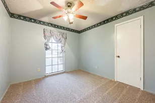 3501 Richardson Ct W, Fort Worth, TX 76119 - Photo 22