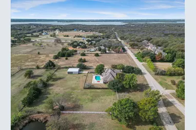 711 Emerald Sound Boulevard, Oak Point, TX 75068 - Photo 8