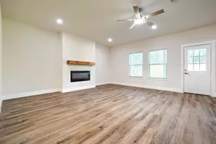 1115 Bell St, Arlington, TX 76001 - Photo 8