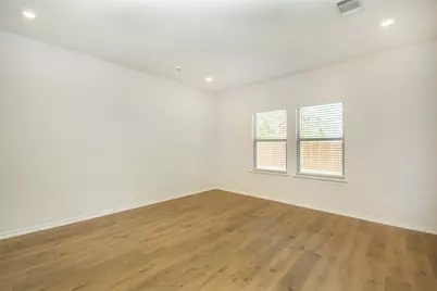 420 Lucky Lane, Ferris, TX 75125 - Photo 10