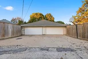 7121 Pleasant View Dr, Dallas, TX 75231 - Photo 24