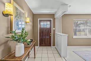 10505 Lakemere Dr, Dallas, TX 75238 - Photo 4