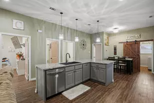 301 Rike Rd, Mabank, TX 75147 - Photo 14