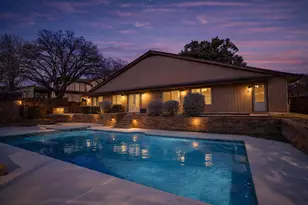 2102 Stonehill Ct, Arlington, TX 76012 - Photo 32