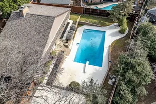 2102 Stonehill Ct, Arlington, TX 76012 - Photo 36