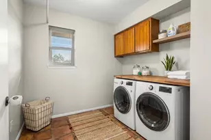 2102 Stonehill Ct, Arlington, TX 76012 - Photo 30