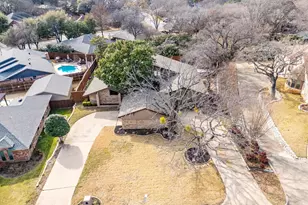 2102 Stonehill Ct, Arlington, TX 76012 - Photo 8